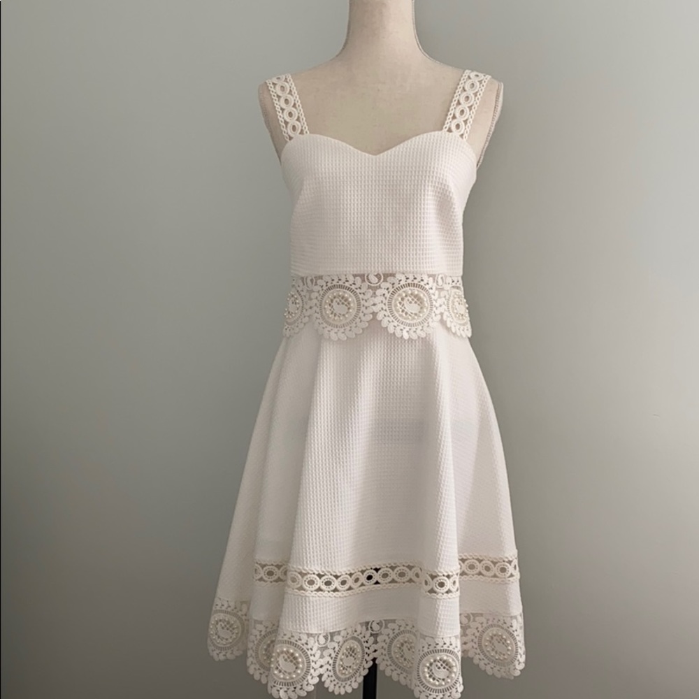 2 Piece White Pearl Set